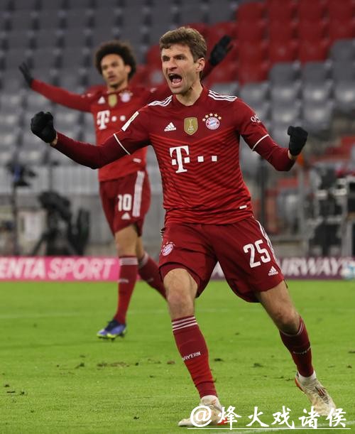 德甲-莱万穆勒破门屈桑斯世界波 拜仁4-0胜狼堡