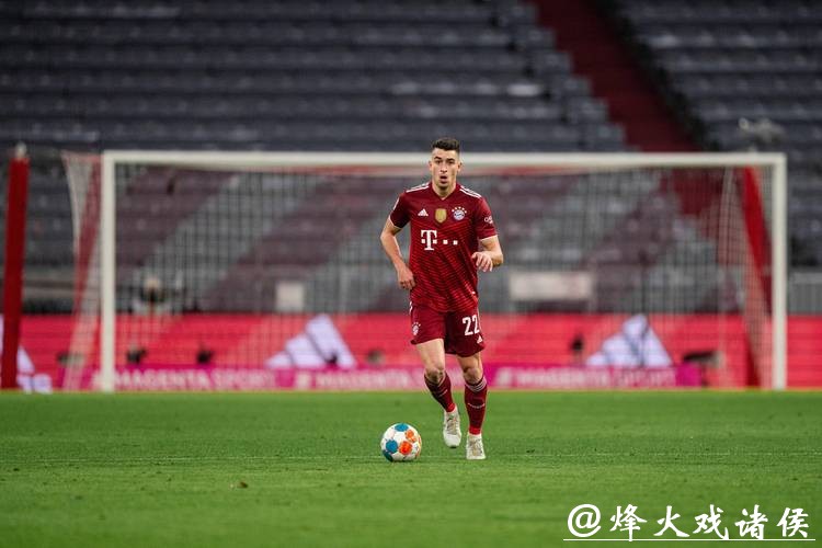 德甲-莱万穆勒破门屈桑斯世界波 拜仁4-0胜狼堡