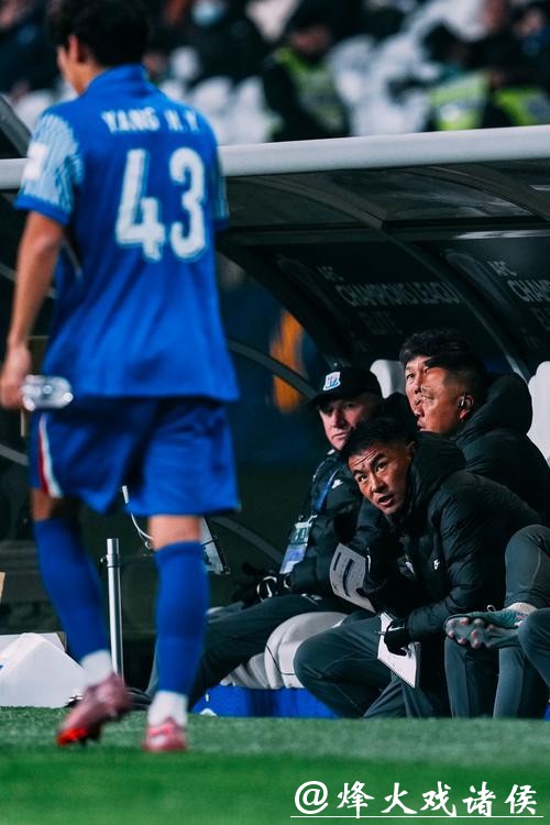 铭记场面 | 申花新援首次亮相，亚冠赛场不敌町田泽维亚