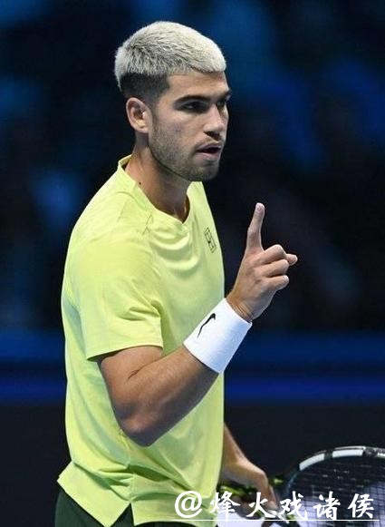 阿尔卡拉斯2-0横扫穆塞蒂 正式锁定年终第一